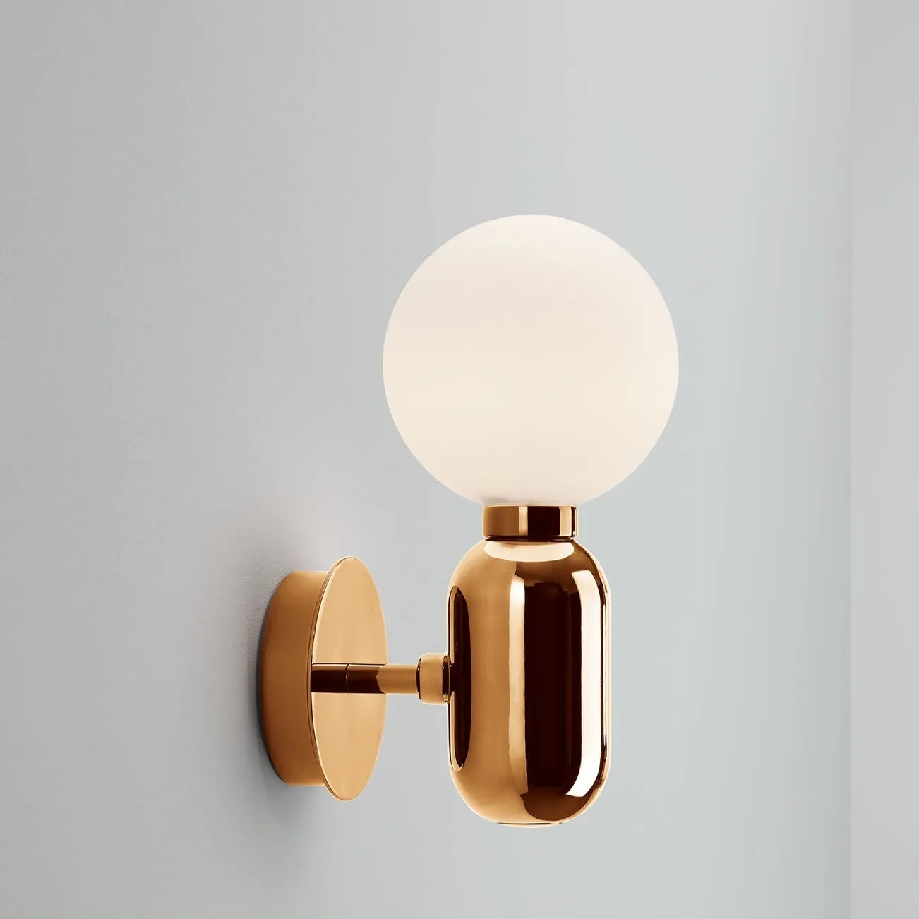 ABALLS Wall Lamp