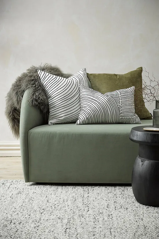 BAYA MERU TIBETAN LAMB HIDE