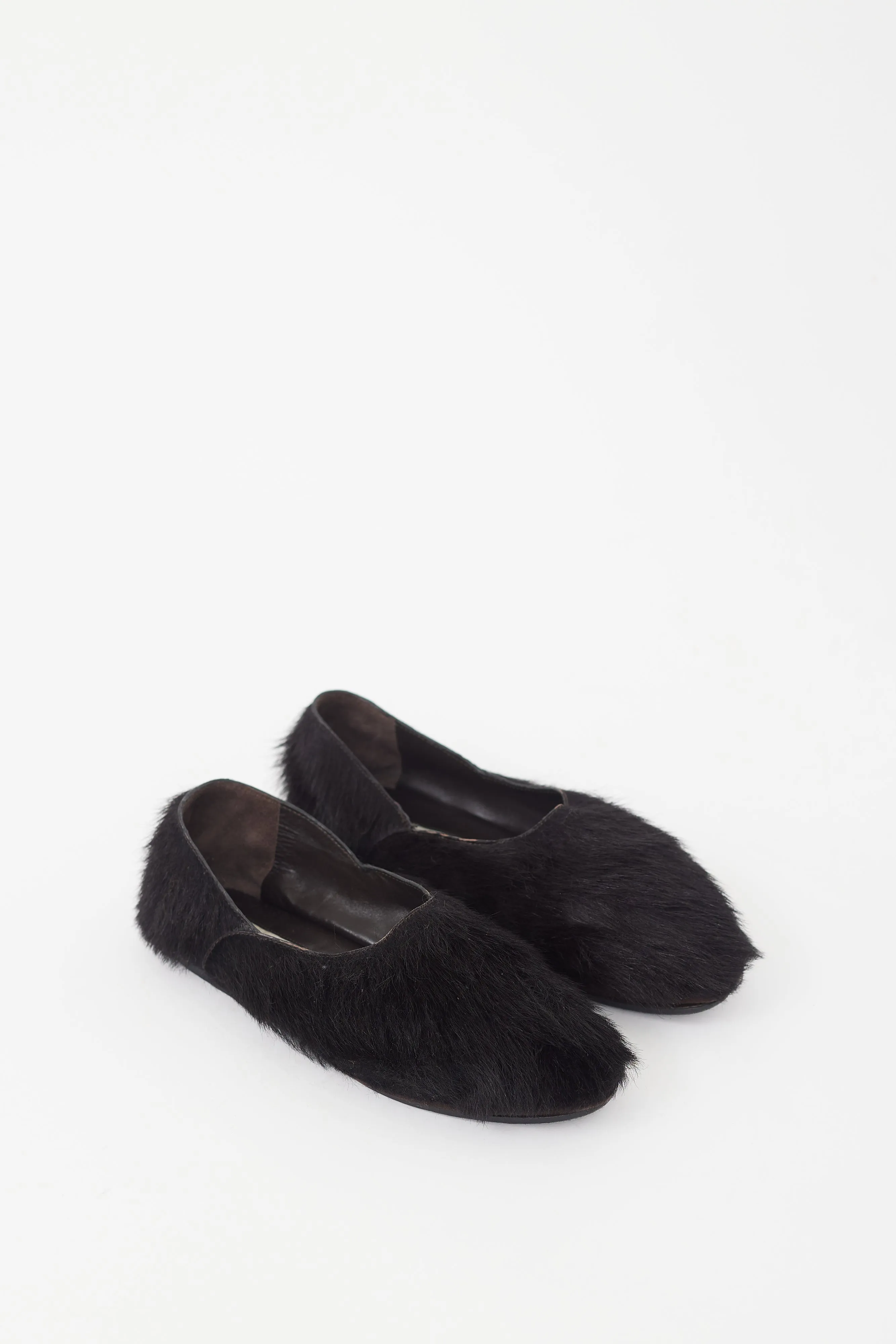Black Textured Flat