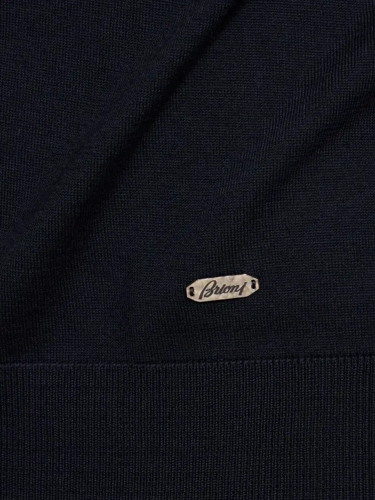 Brioni   Fine wool crewneck sweater 