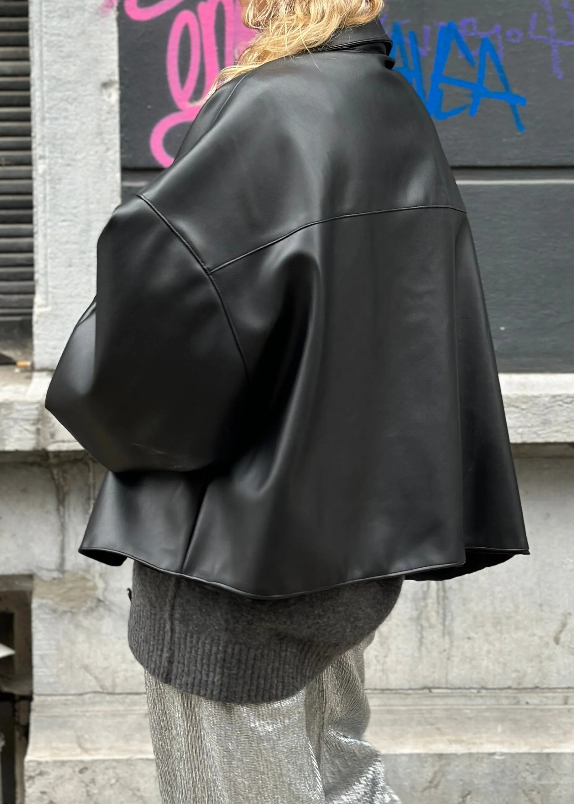 CROPPED FAUX LEATHER JACKET | BLACK