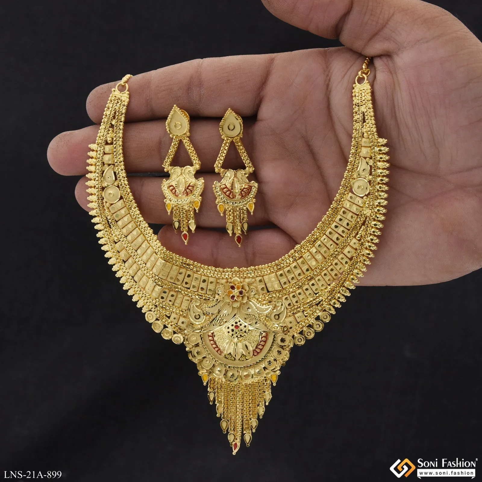 Eye-Catching Design Gold Plated Necklace Set for Women - Style A899