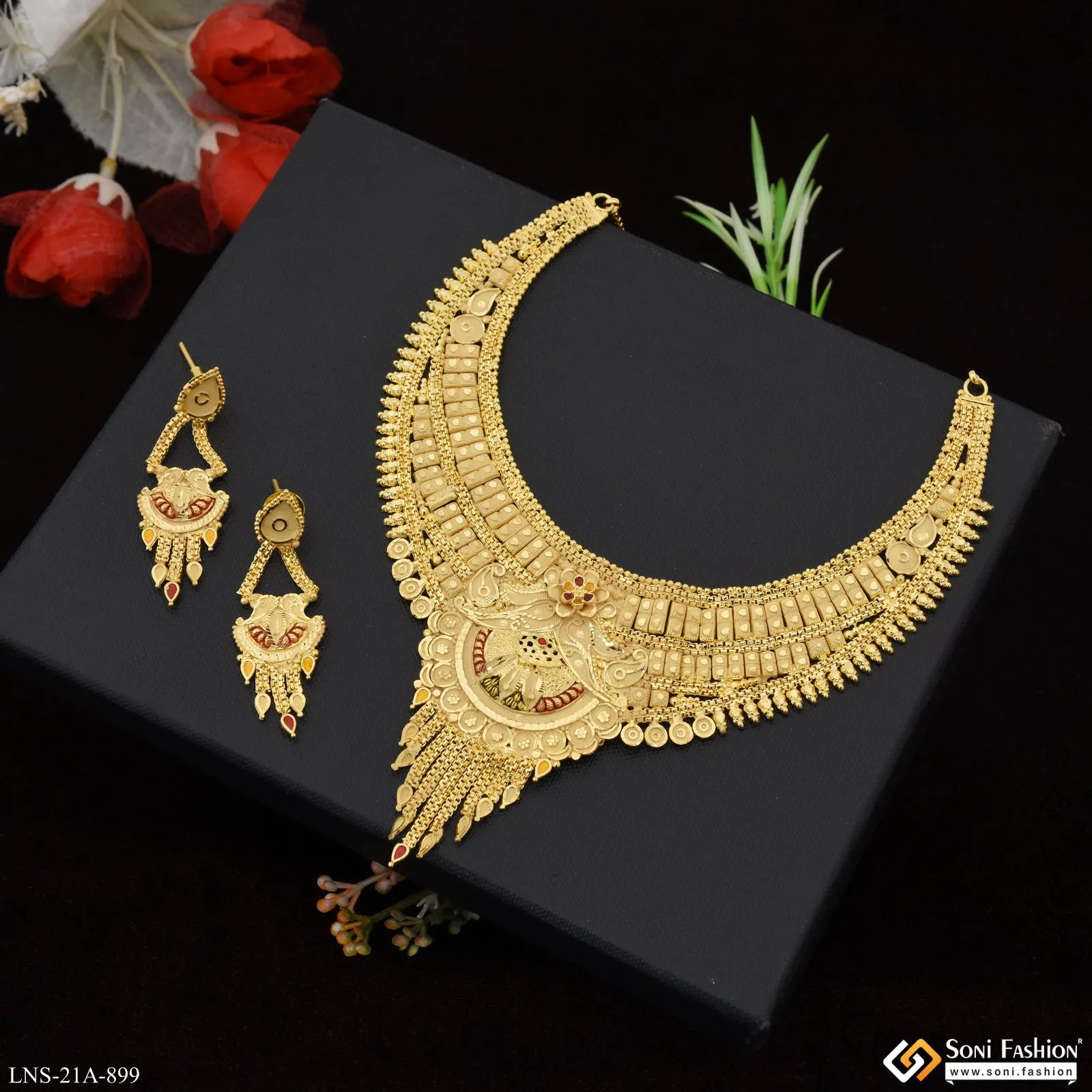 Eye-Catching Design Gold Plated Necklace Set for Women - Style A899