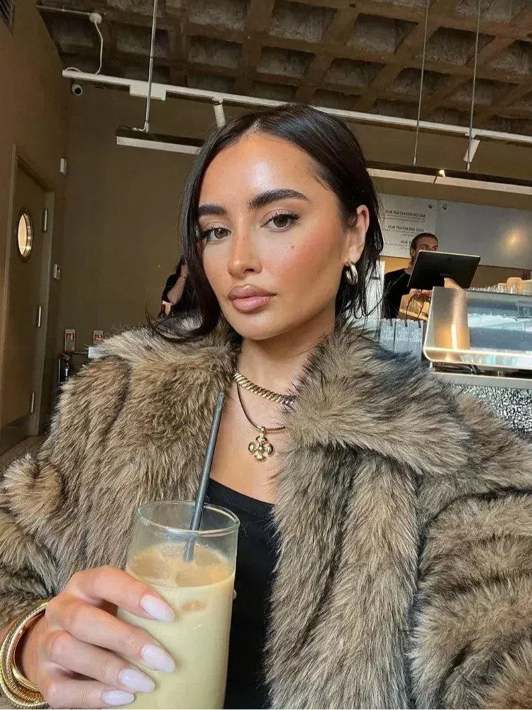Fashionkova Christmas Gift Outfit Luxurious Classic Lapel Gradient Warm Faux Fur Coat Chic Lady Loose Fluffy Short Cardigan Jacket 2025 New Woman Streetwear