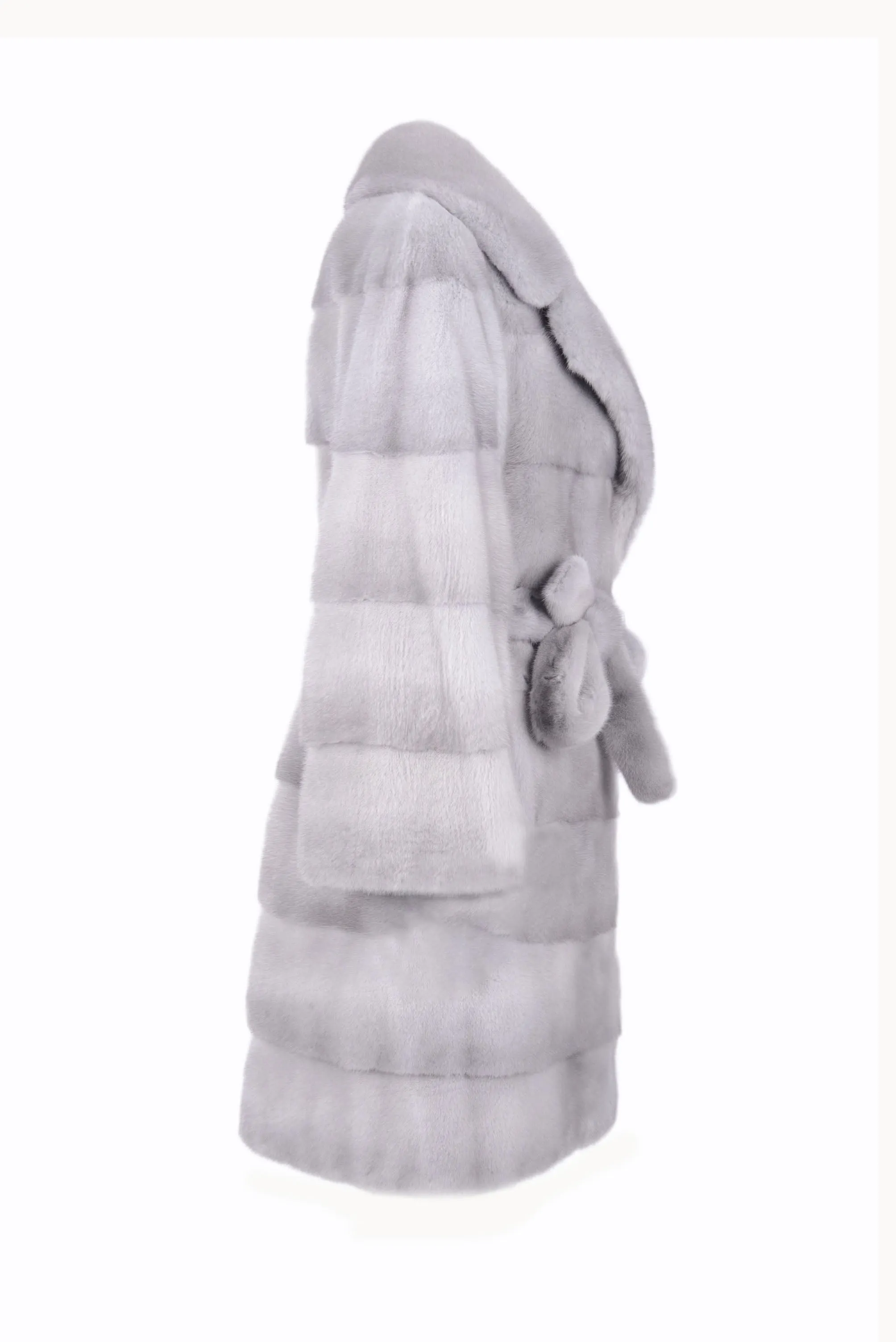 Glamorous mink fur coat with english collar and belt