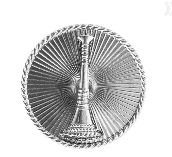 Hero's Pride LT, 1 Bugle, 2 Posts & Clutch Backs, 15/16" High