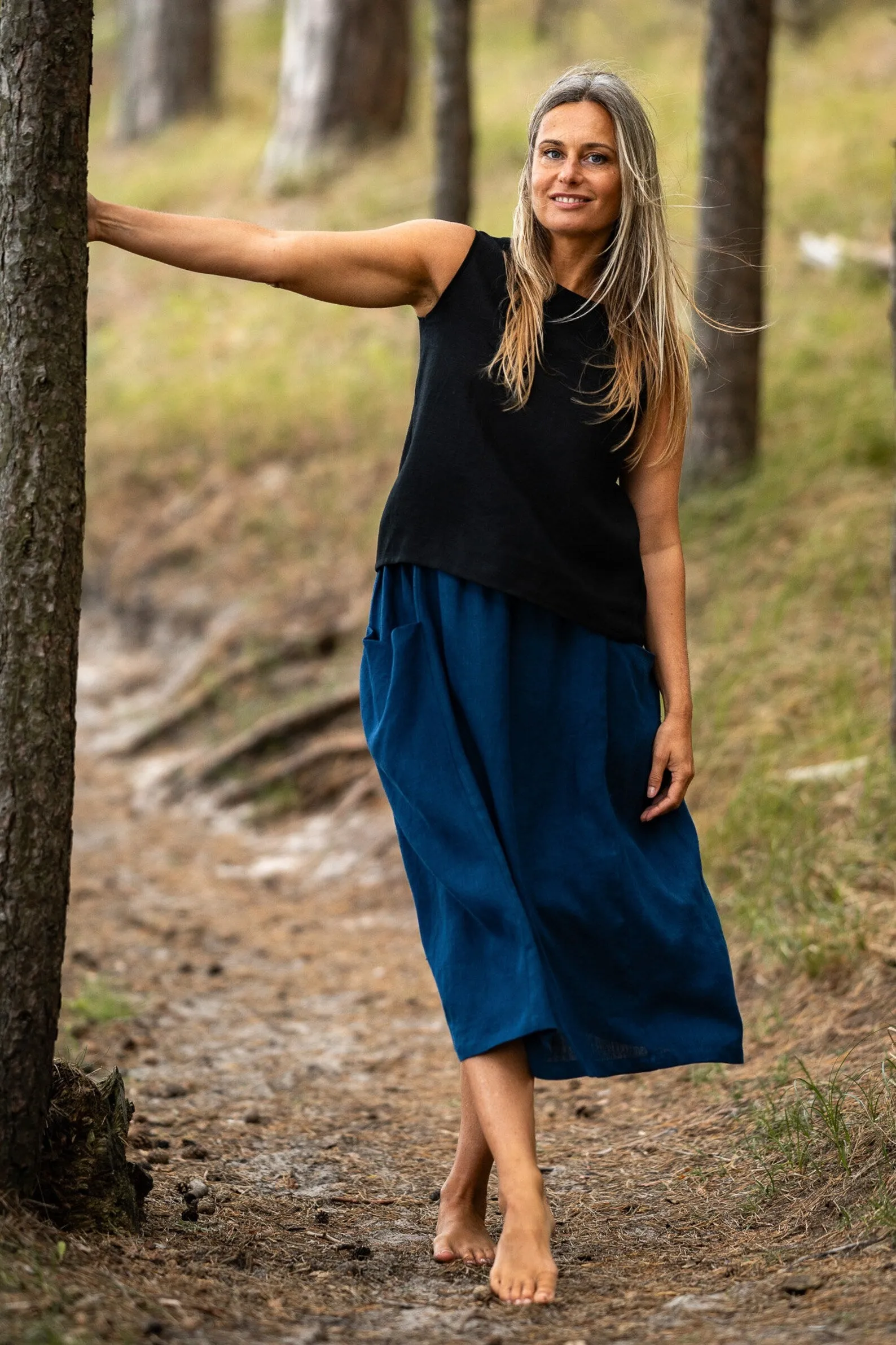 High Waist Deep Pockets MIDI Linen Skirt In Midnight Blue