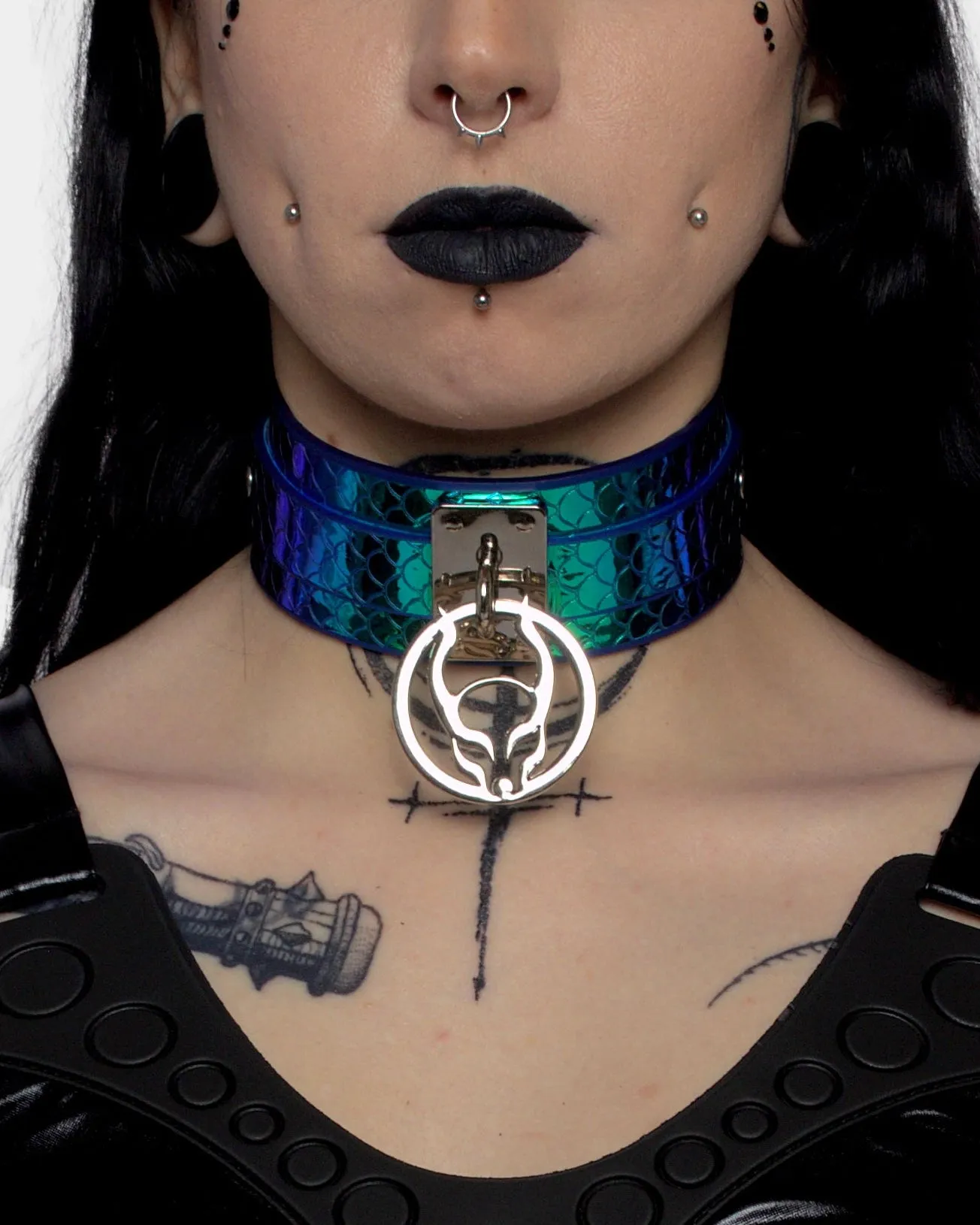 LOGO COLLAR