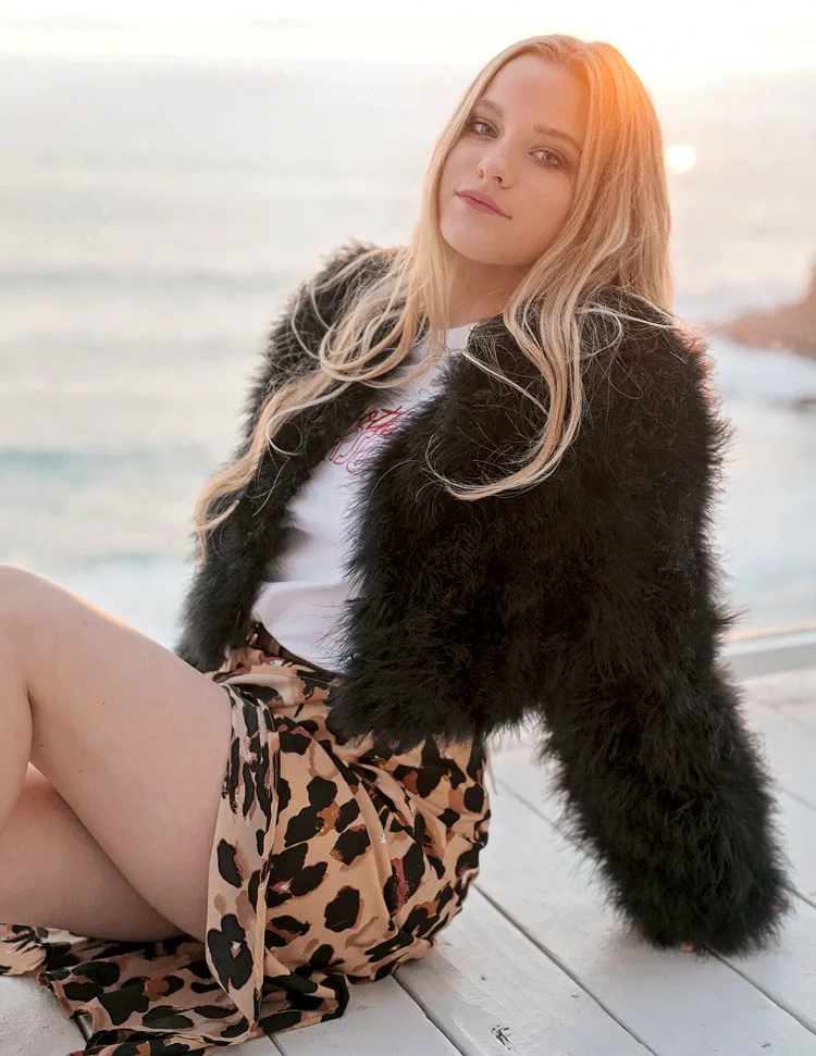 Lola - Crop Jacket in Jet