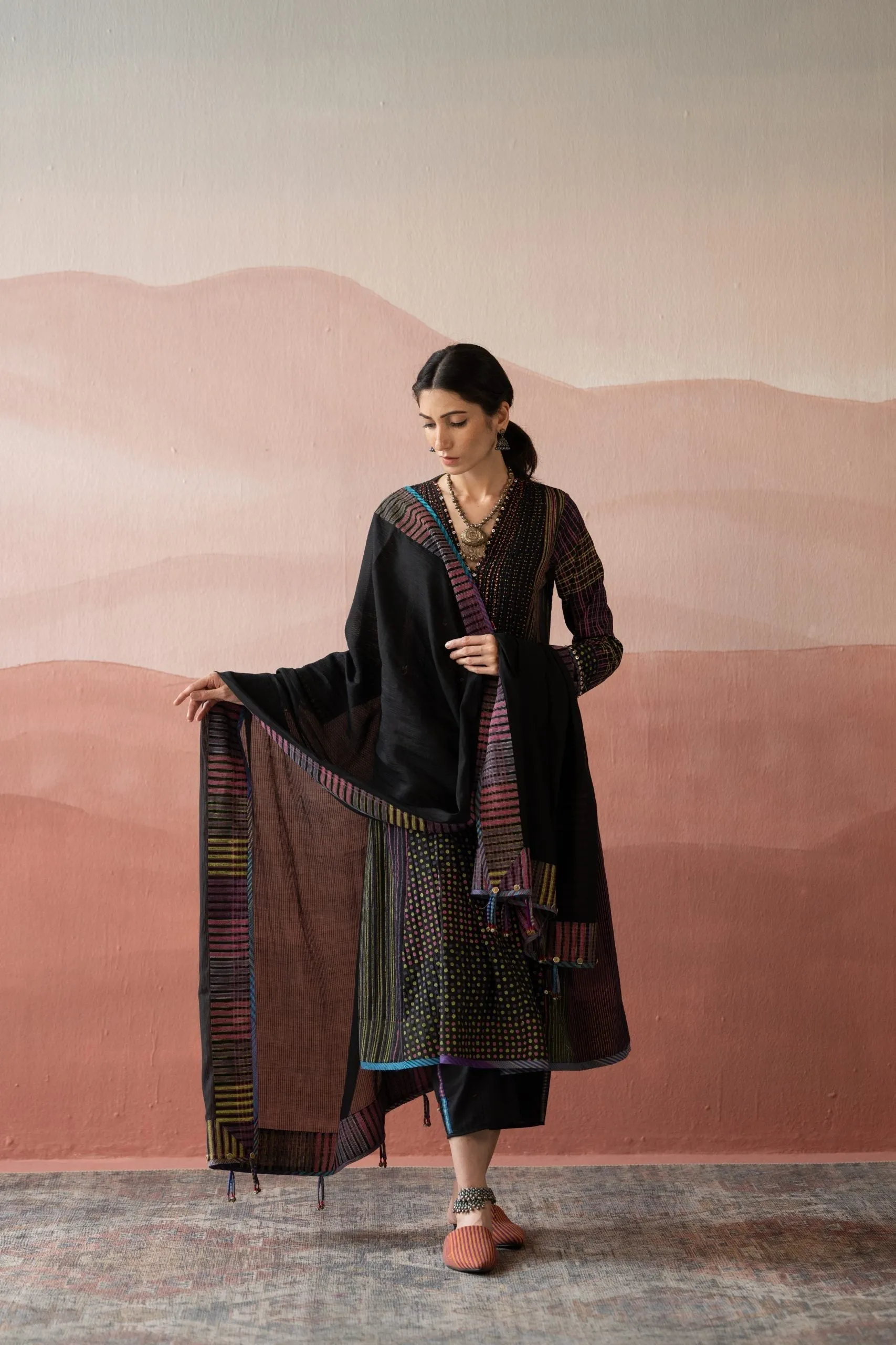NAILAH KURTA