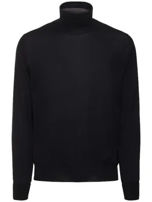 PT Torino   Superfine wool knit slim fit sweater 