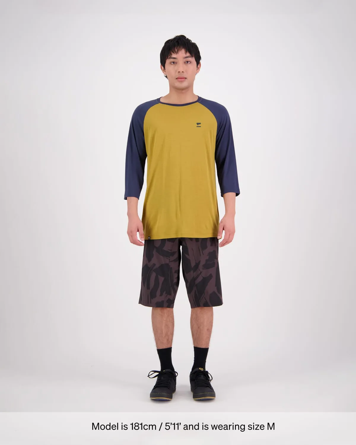 Tarn Merino Shift Raglan 3/4 - Cumin / Midnight