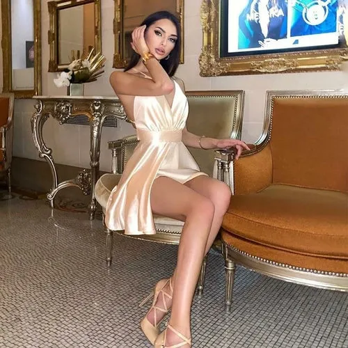 V-neck Slip