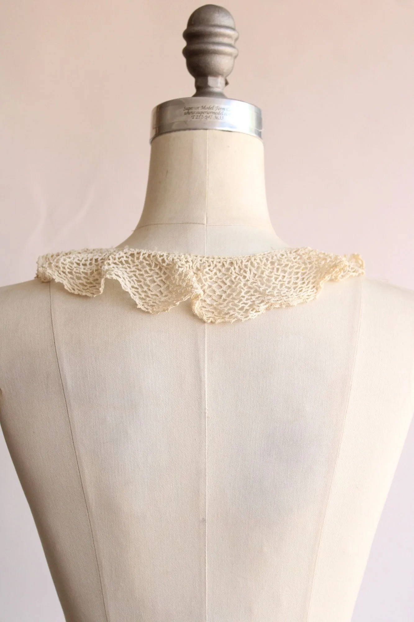 Vintage 1930s Collar, Crochet Ivory Lace Trim, 3" Wide, 28" Long